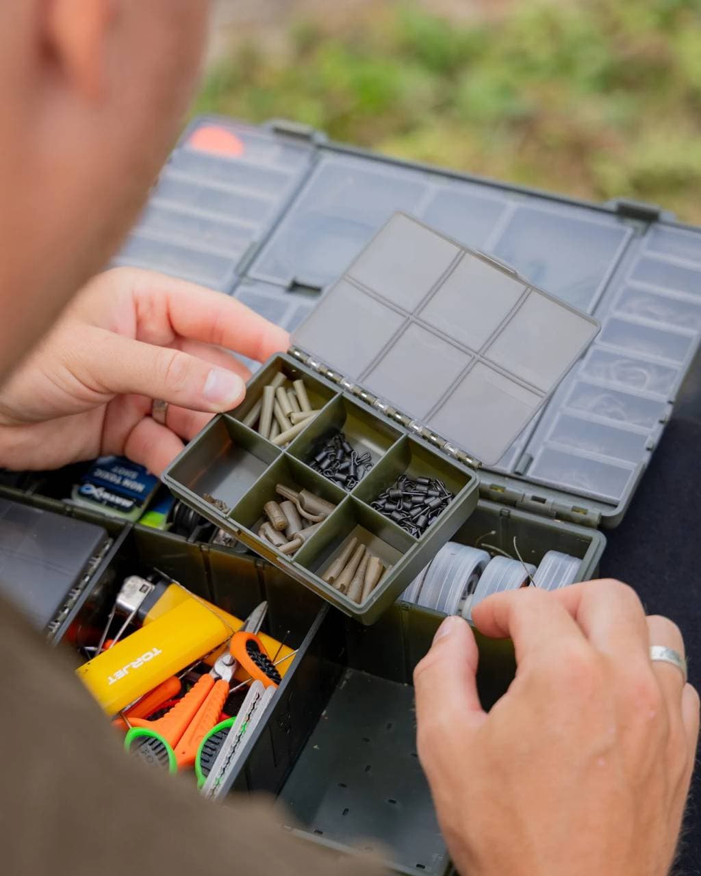 Fox Loaded Medium Tackle Box — slika 8