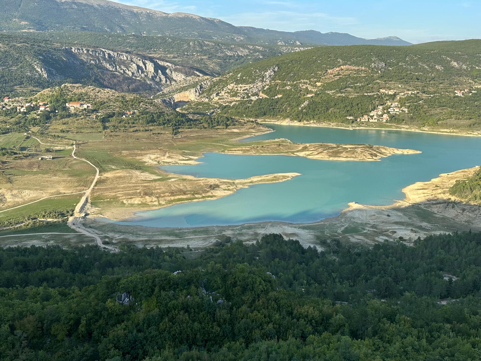 Jezero u zaleđu Imotskog